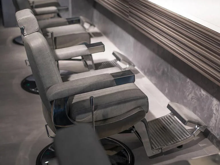 Bravo Barber Chair - Image 9
