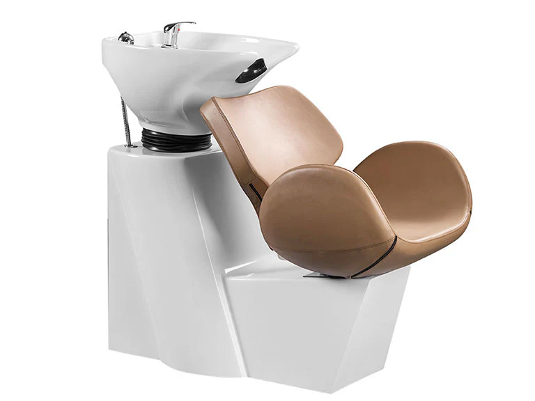 Chloe Backwash - Image 15